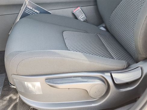 New 2026 Kia Sportage LX image 22