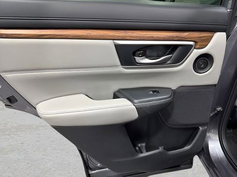 Used 2018 Honda CR-V Touring image 30