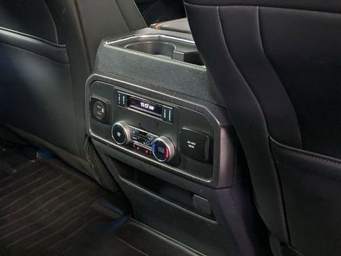 Used 2023 Ford Expedition Platinum image 28