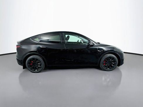 Used 2022 Tesla Model Y Long Range AWD/4WD image 6