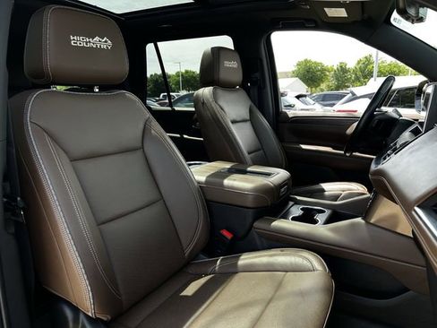 Used 2021 Chevrolet Tahoe High Country w/ Premium Package 2 RWD image 30