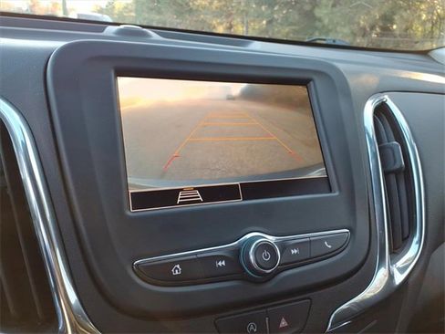 Used 2023 Chevrolet Equinox LT image 17