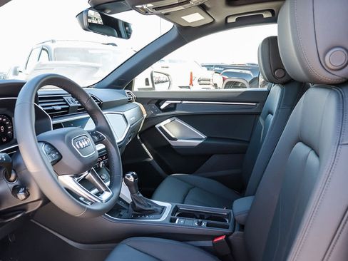 New 2025 Audi Q3 2.0T Premium image 23