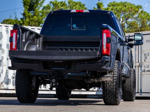 New 2025 Ford F250 Lariat w/ FX4 Off-Road Package image 31