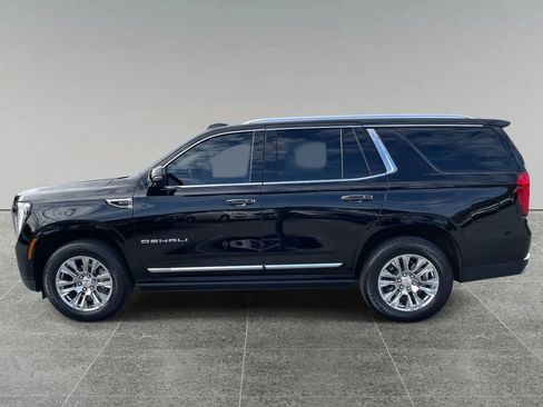 Used 2025 GMC Yukon Denali w/ Sun & Power Step Package image 2