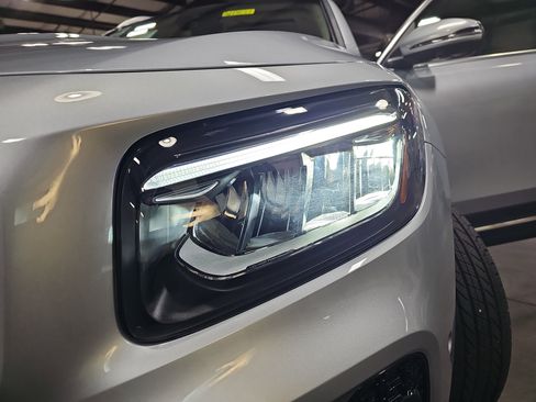 New 2026 Mercedes-Benz GLB 250 image 33