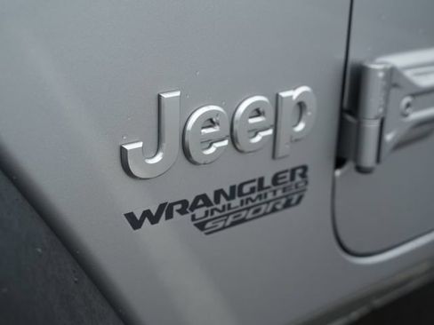 Used 2021 Jeep Wrangler Unlimited Sport AWD/4WD image 42