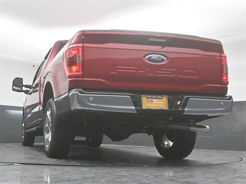 Certified 2022 Ford F150 XLT w/ Equipment Group 302A High image 32