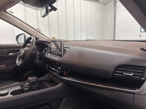 Used 2023 Nissan Rogue SL AWD/4WD image 25