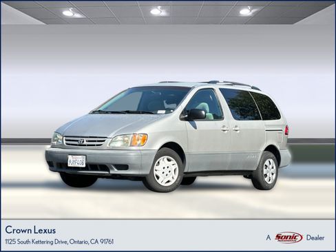 Used 2003 Toyota Sienna CE w/ CE Extra Value Pkg FWD image 1