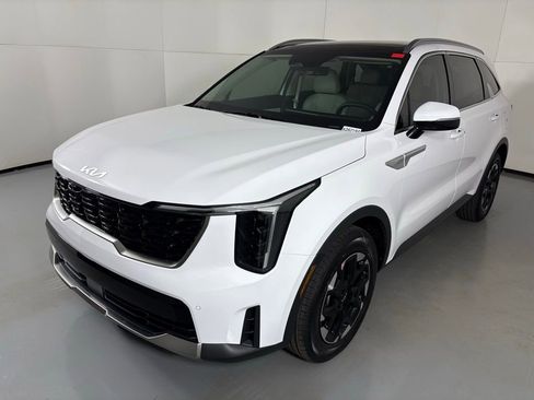 New 2026 Kia Sorento S w/ S Panoramic Sunroof Package image 5