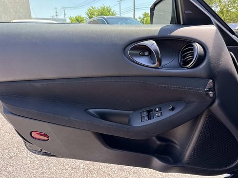 Used 2025 Nissan Z Sport w/ Floor Mat Package RWD image 26