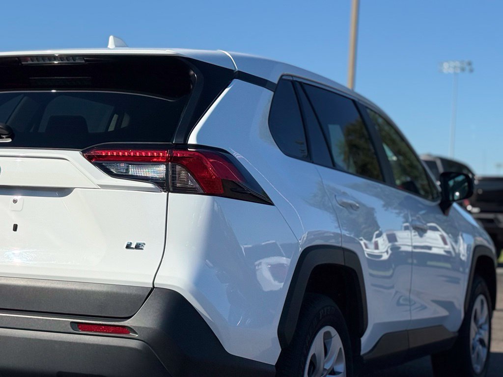 Used 2025 Toyota RAV4 LE FWD image 27