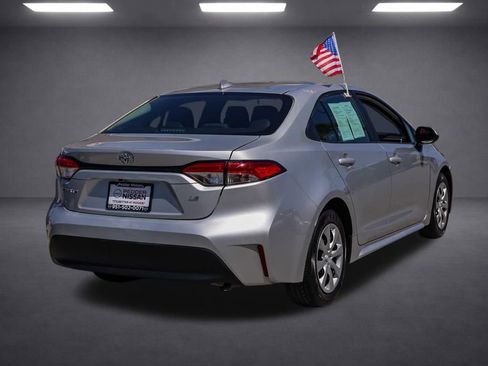 Used 2024 Toyota Corolla LE FWD image 4
