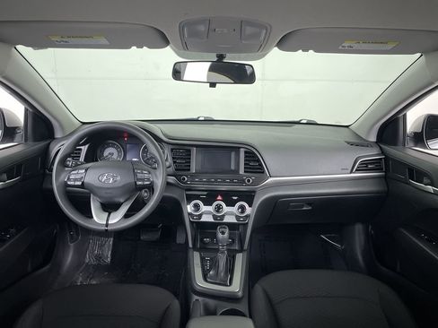 Used 2019 Hyundai Elantra SE w/ Cargo Package image 26