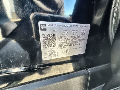 Used 2023 Chevrolet Equinox Premier image 32