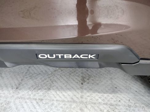 Used 2021 Subaru Outback Limited XT w/ Popular Package #2 AWD/4WD image 11