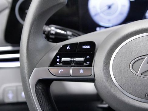 Used 2024 Hyundai Elantra SEL image 24