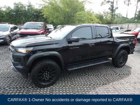 Used 2024 Chevrolet Colorado Trail Boss w/ Advanced Trailering Package AWD/4WD image 3