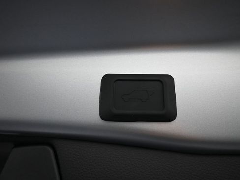 Certified 2025 Toyota RAV4 XLE w/ Convenience Package image 24