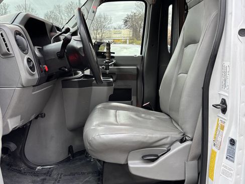 Used 2011 Ford E-250 and Econoline 250 Extended w/ PWR Group image 10