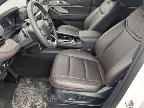 New 2026 Ford Explorer Platinum image 23