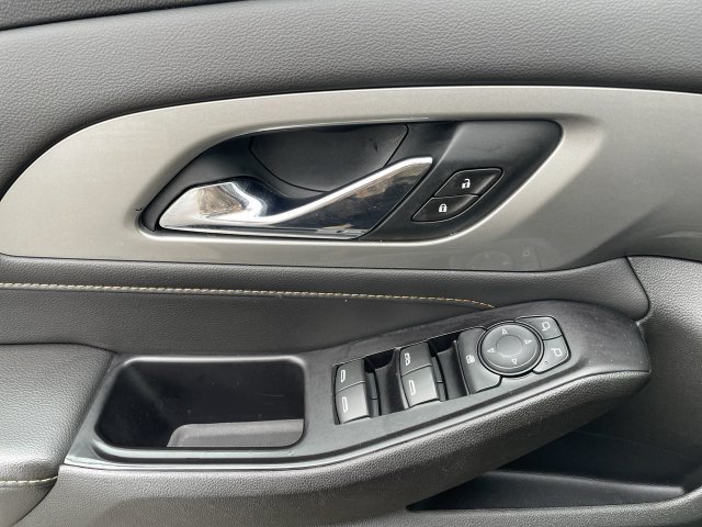 Used 2020 Chevrolet Traverse LT FWD image 22
