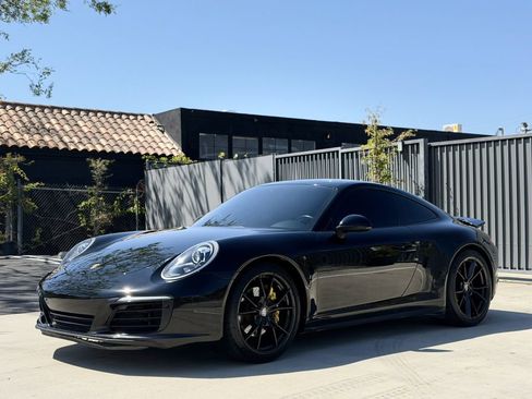 Used 2019 Porsche 911 Carrera 4 AWD/4WD image 11
