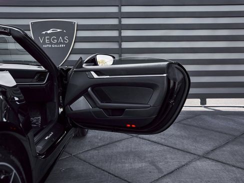 Used 2022 Porsche 911 Turbo S image 23