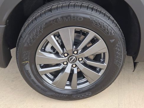 New 2026 Nissan Pathfinder SV image 21