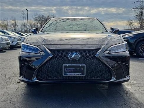 Used 2025 Lexus ES 300h w/ Premium Package image 2