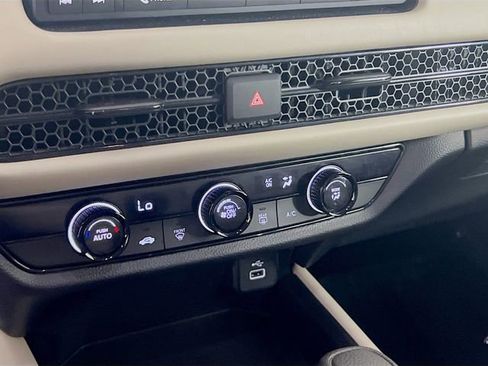 Used 2024 Honda HR-V LX image 13