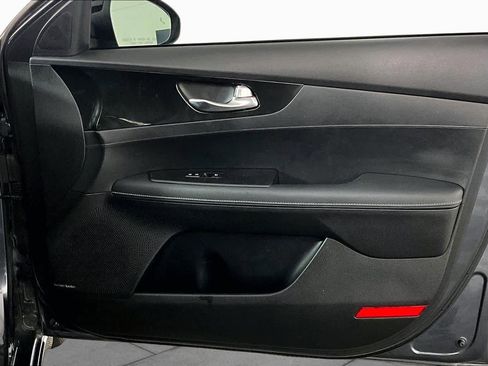 Used 2023 Kia Forte GT-Line w/ GT-Line Premium Package FWD image 22