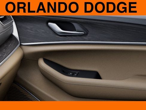 New 2025 Jeep Grand Cherokee Limited w/ Luxury Tech Group II AWD/4WD image 25