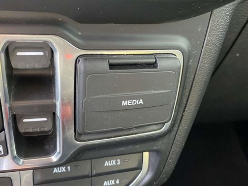 Certified 2022 Jeep Wrangler Unlimited Rubicon 4xe image 4