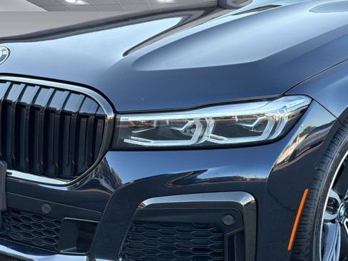 Used 2022 BMW 740i xDrive w/ M Sport Package AWD/4WD image 12