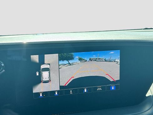 Used 2025 Buick Encore GX Sport Touring w/ Advanced Technology Package image 16