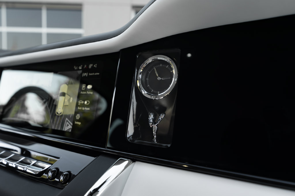 Used 2026 Rolls-Royce Cullinan AWD/4WD image 40