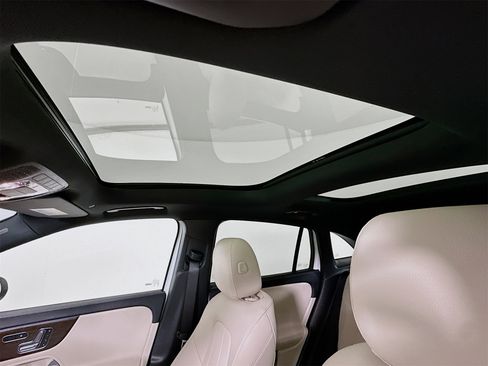 New 2026 Mercedes-Benz GLA 250 image 23