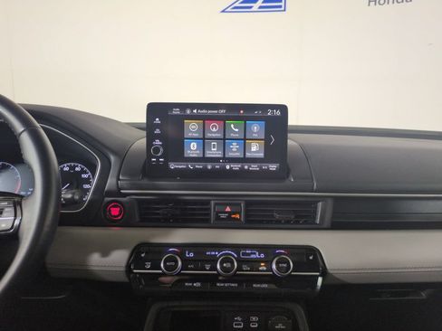 Certified 2023 Honda Pilot Touring image 22