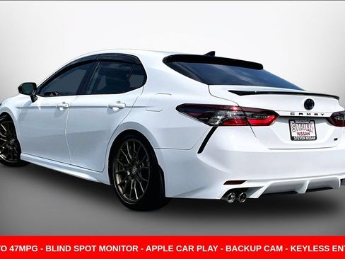 Used 2023 Toyota Camry SE w/ Convenience Package FWD image 4