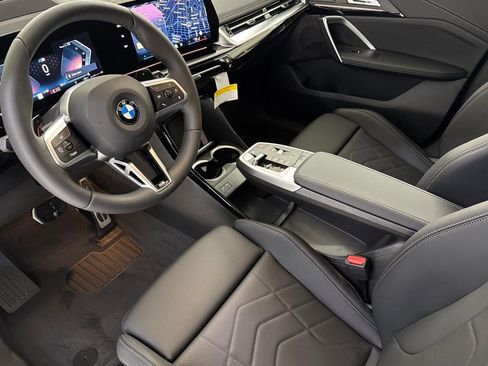 Used 2026 BMW X1 xDrive28i w/ Technology Package AWD/4WD image 4