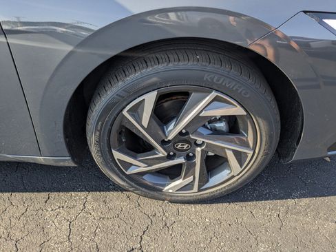 New 2025 Hyundai Elantra Sport image 11