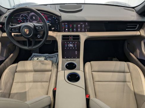 Used 2025 Porsche Taycan image 28