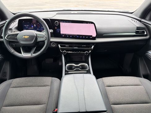 Used 2024 Chevrolet Traverse LS FWD image 15