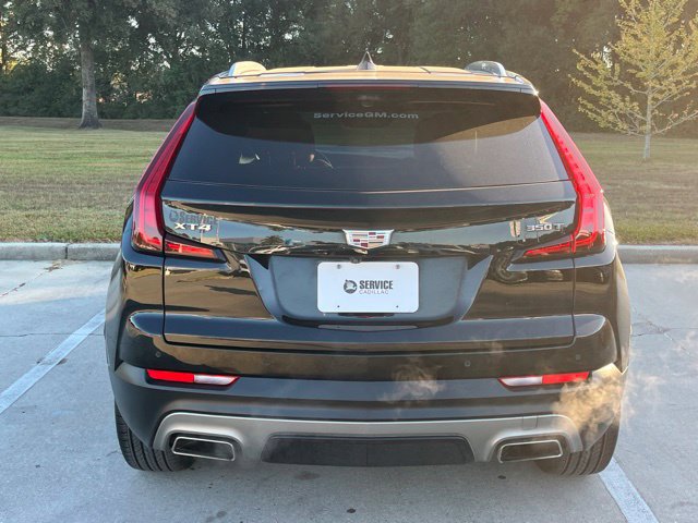 Used 2023 Cadillac XT4 Premium Luxury w/ Enhanced Visibility Package FWD image 4