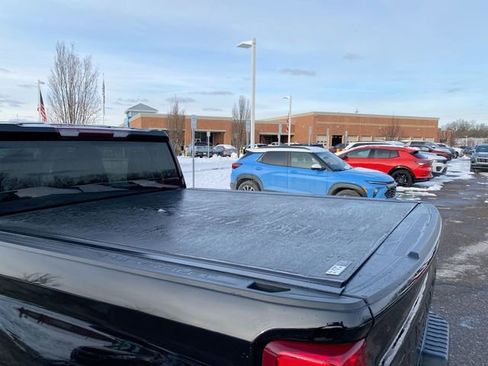 Used 2021 Chevrolet Silverado 1500 RST image 33