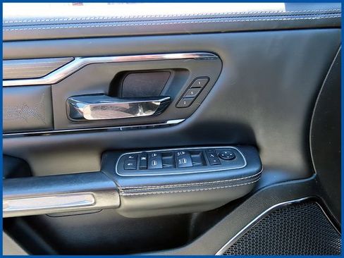 Used 2022 RAM 1500 Limited w/ Body Color Bumper Group AWD/4WD image 9