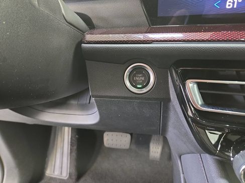 Used 2024 Chevrolet Traverse RS AWD/4WD image 22