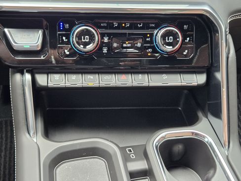 New 2026 GMC Sierra 2500 Denali Ultimate AWD/4WD image 15